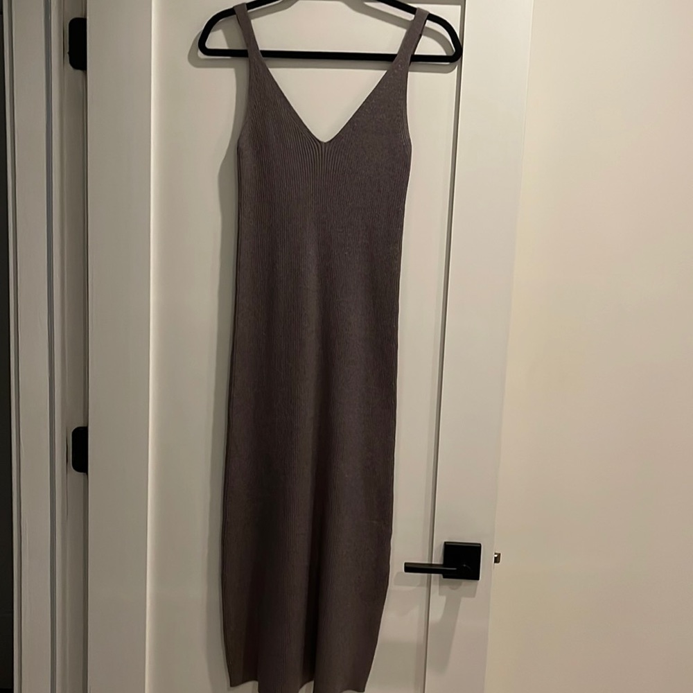 Grey Zara knit MIDI dress.